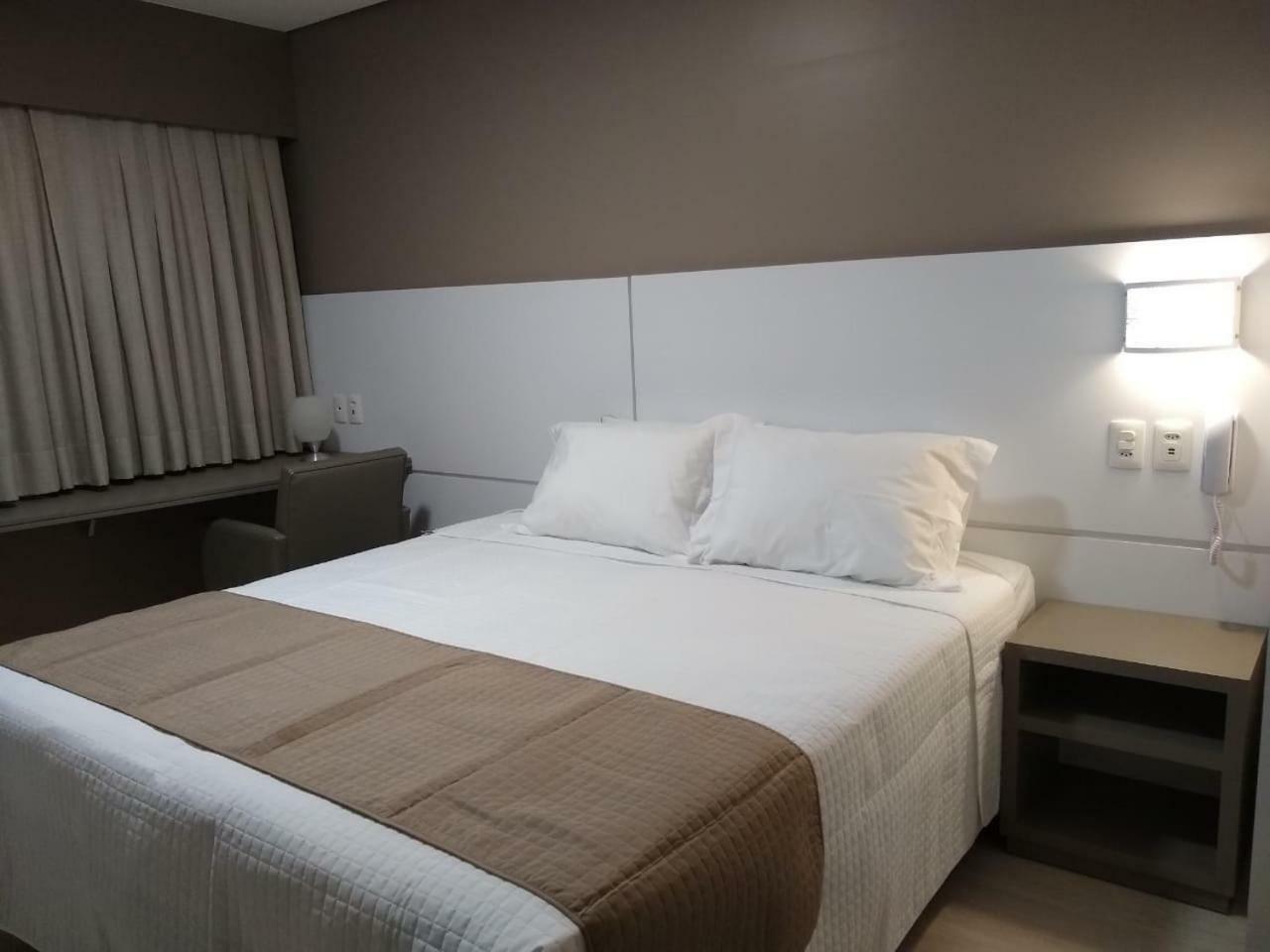 Tri Hotel Executive Indaial Esterno foto